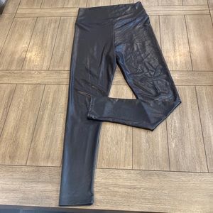 Womens faux leather leggings. Size S